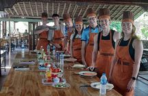 From Hoi An: Market Tour Basket Boat Ride and Cooking Class