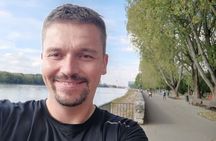 Private Bratislava City & Castle Tour with Sebastian
