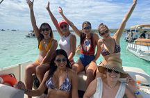 Private Pontoon Tour in San Andrés
