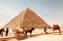 Private Tour: Giza Pyramids, Museum, Bazaar & Lunch Included 