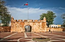 Private Walking Tour in Santo Domingo Colonial Heritage