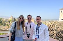 PREMIUM 2 Hour Alhambra and Generalife Tour + tickets