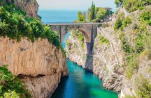 Amalfi Coast: Sunset Boat Tour with Fruit & Drinks | Small Group
