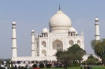 Same Day Taj Mahal and Agra Fort tour from New Delhi 