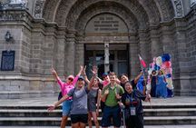 Manila City Tour: Intramuros by Bike & Food Tasting in Chinatown