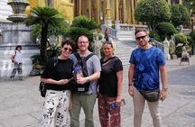Bangkok Private Walking Tour with A Pro Guide (Tour Car Option)