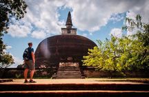 Private Day Trip To Sigiriya rock And Polonnaruw Ruins