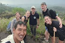 Private Guided Hike in Mount Batur Sunrise