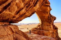 Desert Glamping: Petra & Wadi Rum 2 Day Tour from Tel Aviv