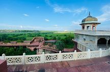 Sunrise Taj Mahal Tour from Delhi With Breakfast And Lunch