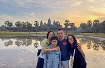 2-Day Angkor Wat and Banteay Srei Temple Tour