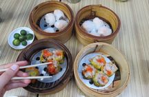 Manila City Tour: Intramuros by Bike & Food Tasting in Chinatown