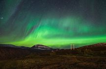 Private Northern Lights Tour with Icelandic Treats and Liquor