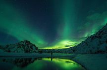 Private Northern Lights Tour with Icelandic Treats