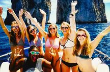 Capri Guided Boat Experience with Island Exploration and Transfer
