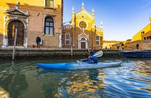 Cultural Kayak Tour: Discovering the City’s Canals