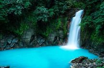 Waterfall & Blue Lagoon: Full-Day Tour in Rio Celeste Costa Rica
