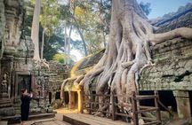 Private Tour of Angkor Wat and Floating Village