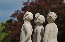 Visit the Instaworthy Spots of Oslo's Vigeland Park with a Local