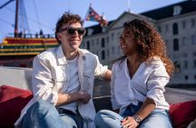 Amsterdam: Private Canal Cruise with Drinks and Snacks