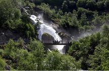 Olden 4 Hour Briksdal Glacier Tour in Briksdalsbreen