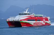 Discovering Moorea from Tahiti in 4x4 with the Ferry Terevau