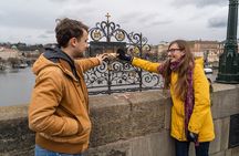 Private Walking Tour: From Charles Bridge to Prague Castle
