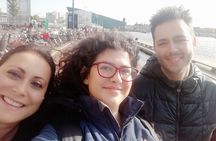Amsterdam : Private Walking Tour With A Guide (Private Tour)