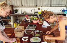 3-Hour Siem Reap Guided Cooking Class and Market with Pick up 