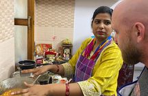 Culinary Experience: Food Tour or Cooking Class by Locals