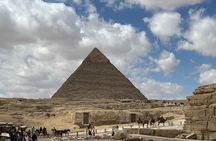  Day Tour to Giza Pyramids And Sphinx with food included 