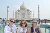 Private Taj Mahal and Agra Car Tour from Delhi with 5* Lunch
