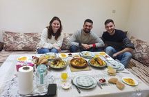 Lunch/Dinner with Moroccan family 