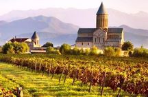 Private Tour at Kakheti Bodbe Monastery and Sighnaghi Love City