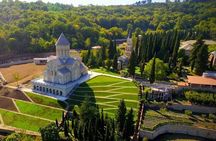 Private Tour at Kakheti Bodbe Monastery and Sighnaghi Love City