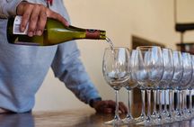Paris Wine Tasting Experience in Montmartre 