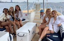 Gold Coast Island Private Cruise with Platter and Prosecco 