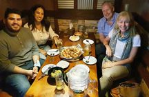 Seoul: Korean Chicken & Beer Night Tour with Local Hidden Gems