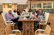Dubai Heritage Safari: Falcon Show, Vintage Ride, 4-Course Dinner