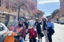 Vespa Tour Guided by Local in Rome