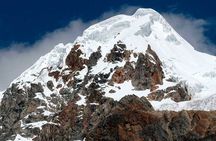 Tour of the Mountain of Colors Vinicunca or Rainbow Mountain