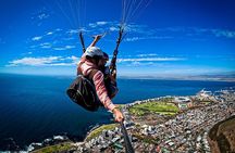 Tandem Paragliding in Cape Town with views of Table Mountain