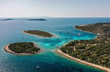 From Split: Blue Lagoon and 3 Islands Speedboat Tour