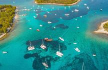 Private Tour from Split: Blue Lagoon & 3 Islands + Wine Included