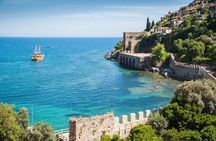 Alanya Coastal Relaxing Boat Trip with Lunch and Drinks
