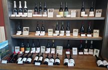 Portland Urban Winery Tour: Food+Wine Included