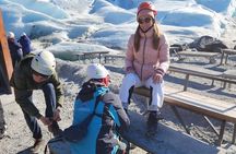 Trekking on Perito Moreno with walkways and transfer