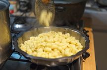 share a traditional meal with licauw