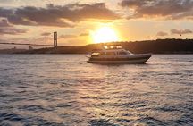 Istanbul Sunset Cruise With Luxury Yacht On Bosphorus