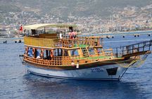 Alanya Relaxing Boat Tour with Lunch, Soft Drinks & Transfer